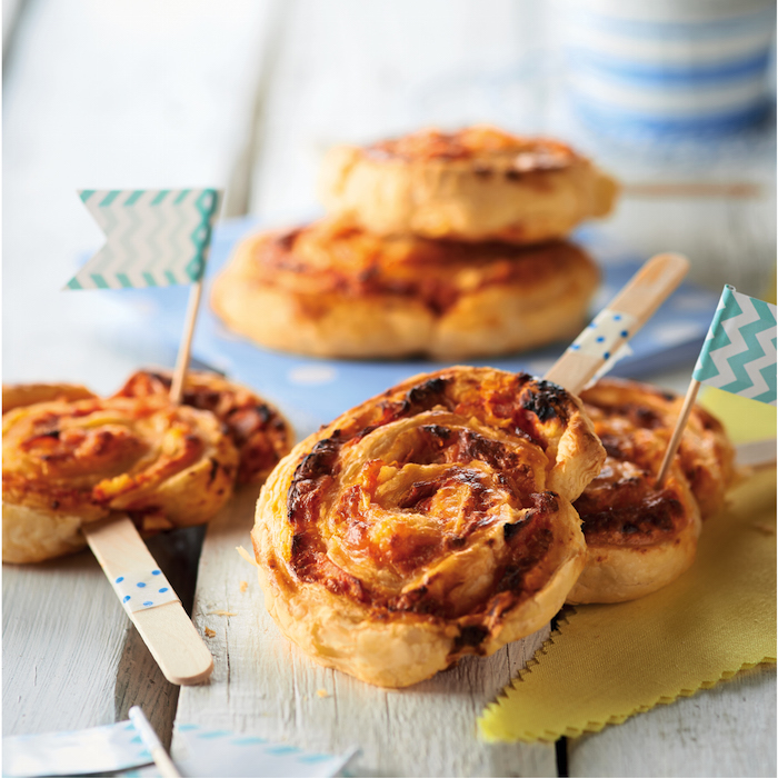 You are currently viewing Ham and pineapple pinwheels