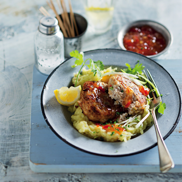 You are currently viewing Thai fishcakes with sweet-potato mash