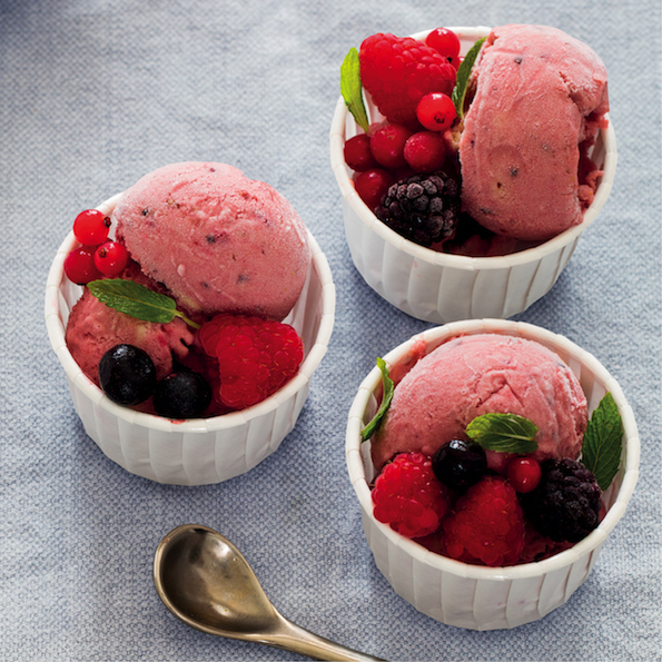 Read more about the article Easy-peasy banana and berry sorbet