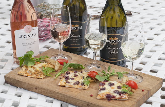 You are currently viewing Pizza + wine + Winelands = Magic