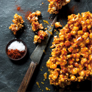 Read more about the article The Ultimate bar snack: Spicy popcorn brittle