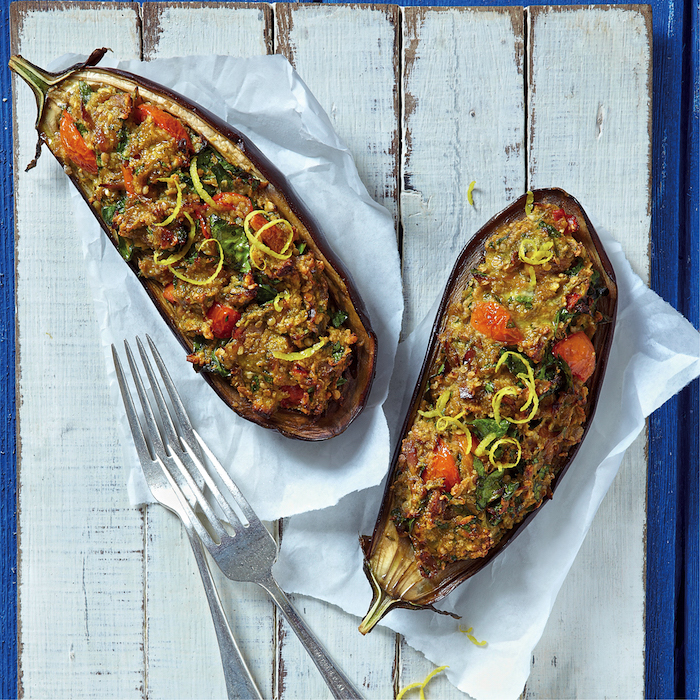 Read more about the article Brinjal boats with tuna and tomatoes