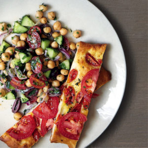 Read more about the article Chickpea salad with double-tomato flatbread