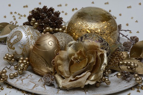 Read more about the article The most affordable festive ways to decorate your Christmas table