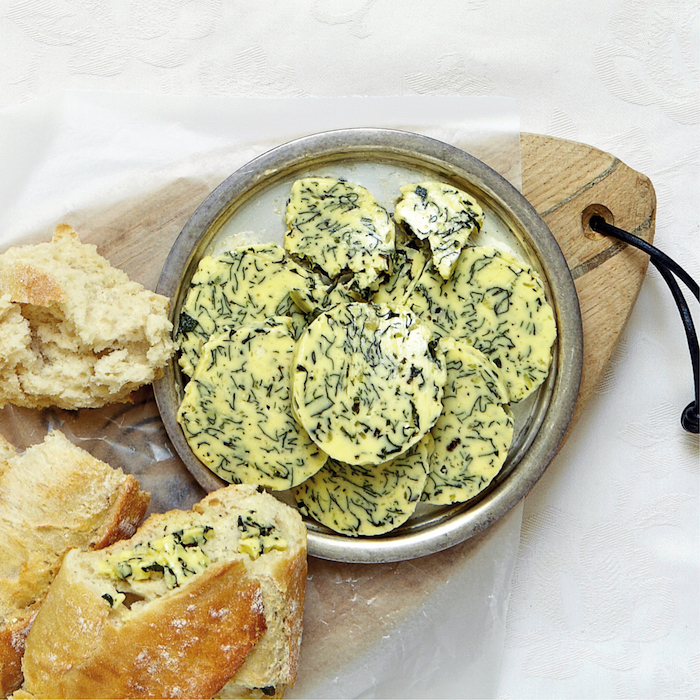 You are currently viewing Basil butter for all your favourite braai sides