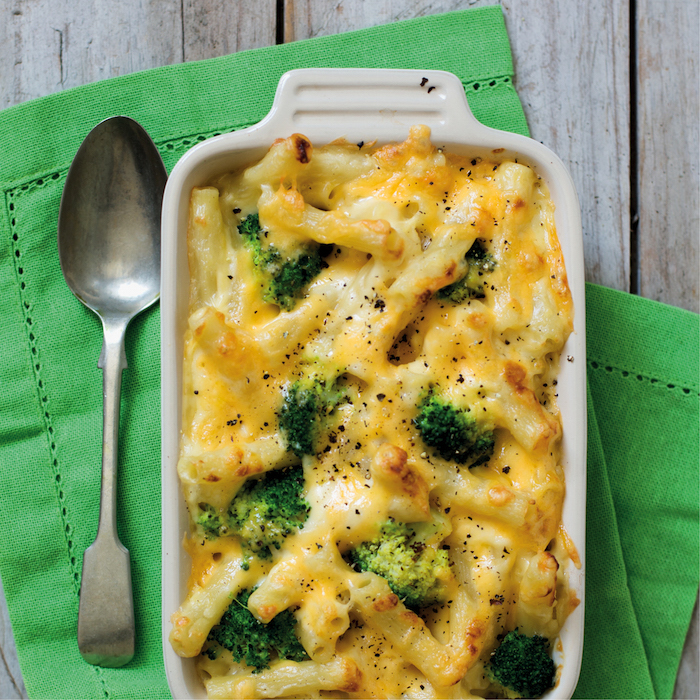 You are currently viewing Broccoli-studded macaroni cheese