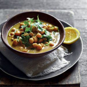 Read more about the article Chickpea and spinach curry