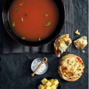 Read more about the article Tomato consommé with home-made bread