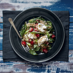 Read more about the article Meat-free Monday: Caprese quinoa salad