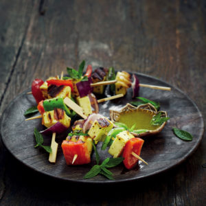 Read more about the article Halloumi and vegetable kebabs