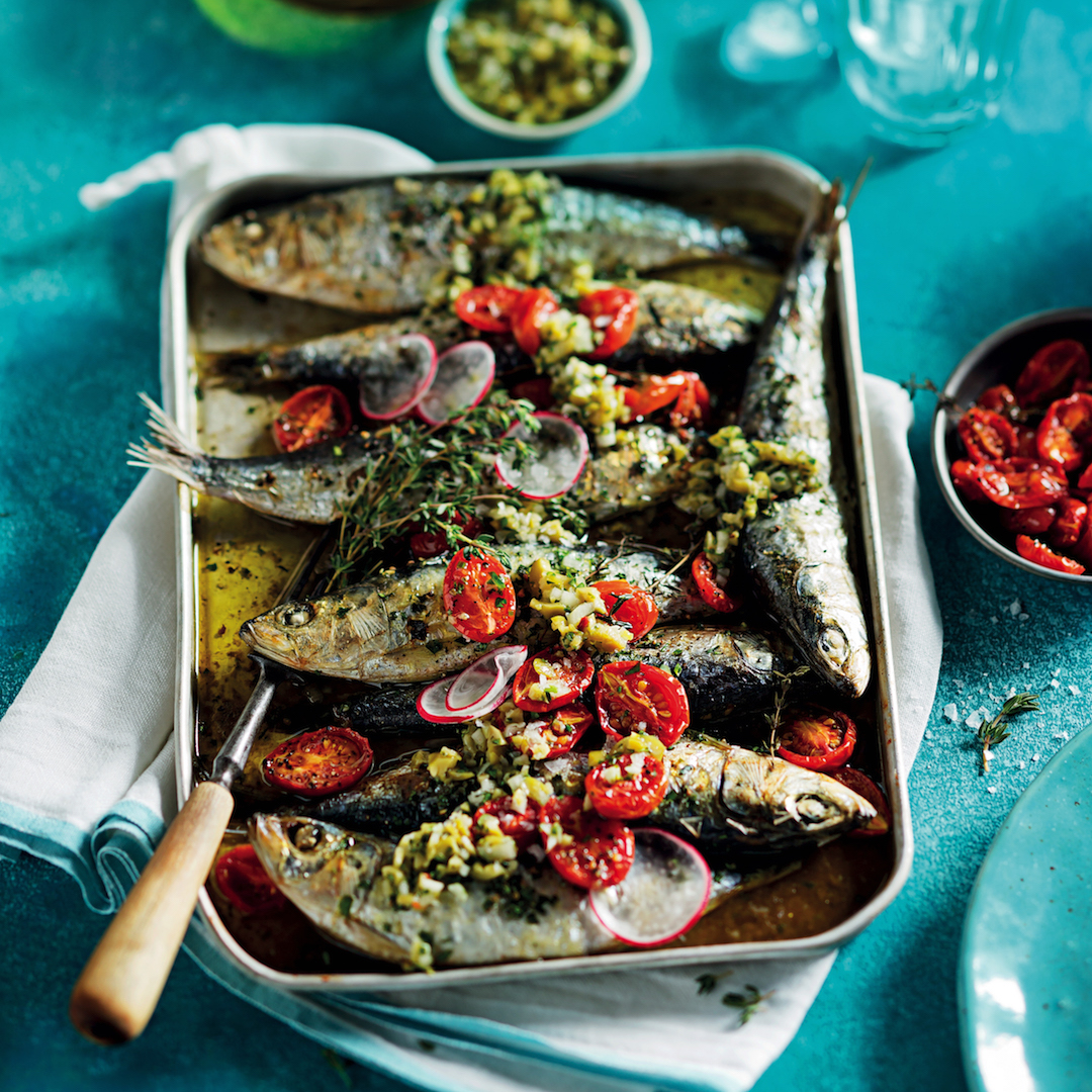 Read more about the article Sardine Veracruz with roasted tomatoes and olive tapenade