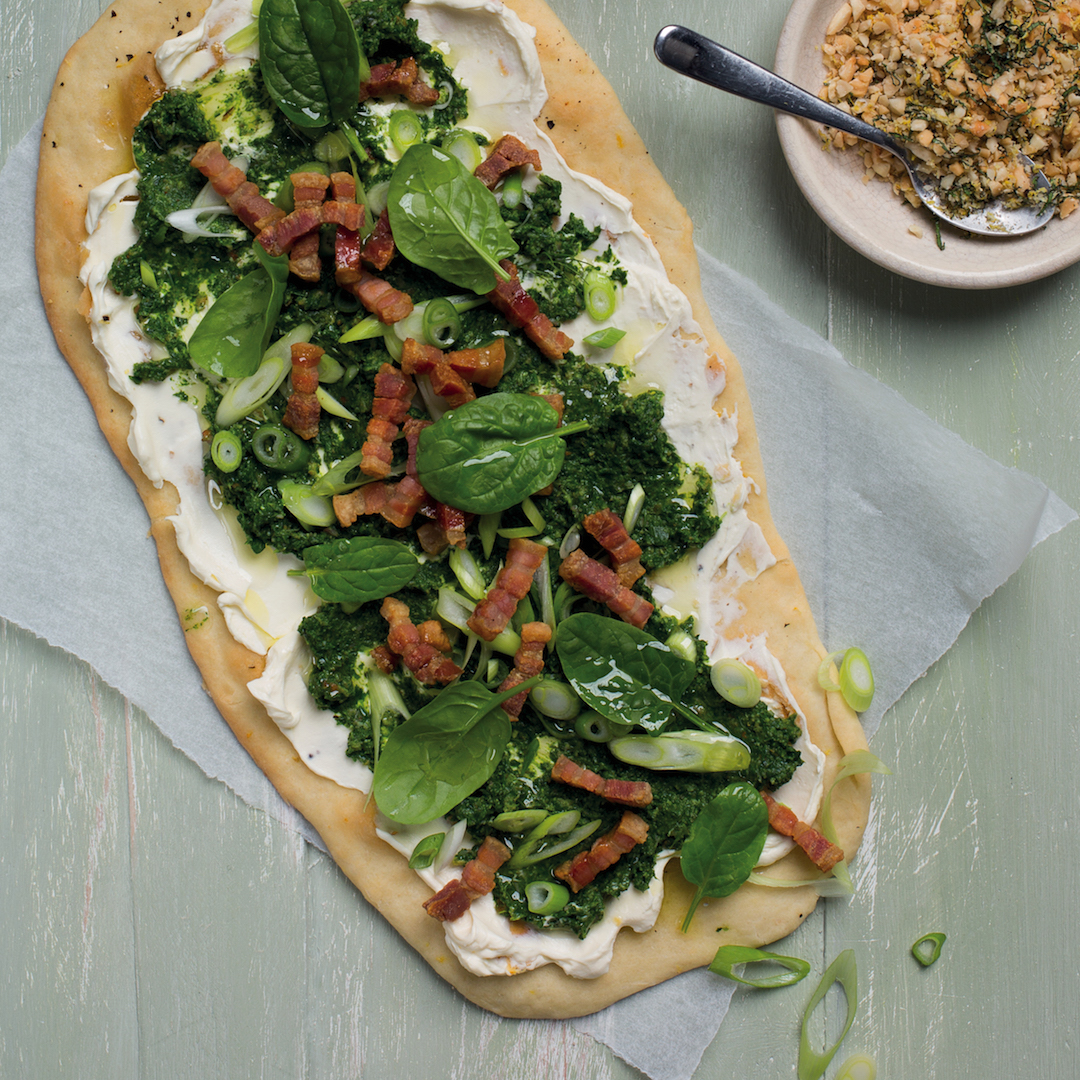 You are currently viewing Spinach, cream cheese and bacon flatbread