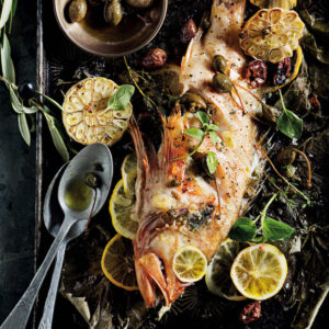 Read more about the article Whole baked fish with olives and capers