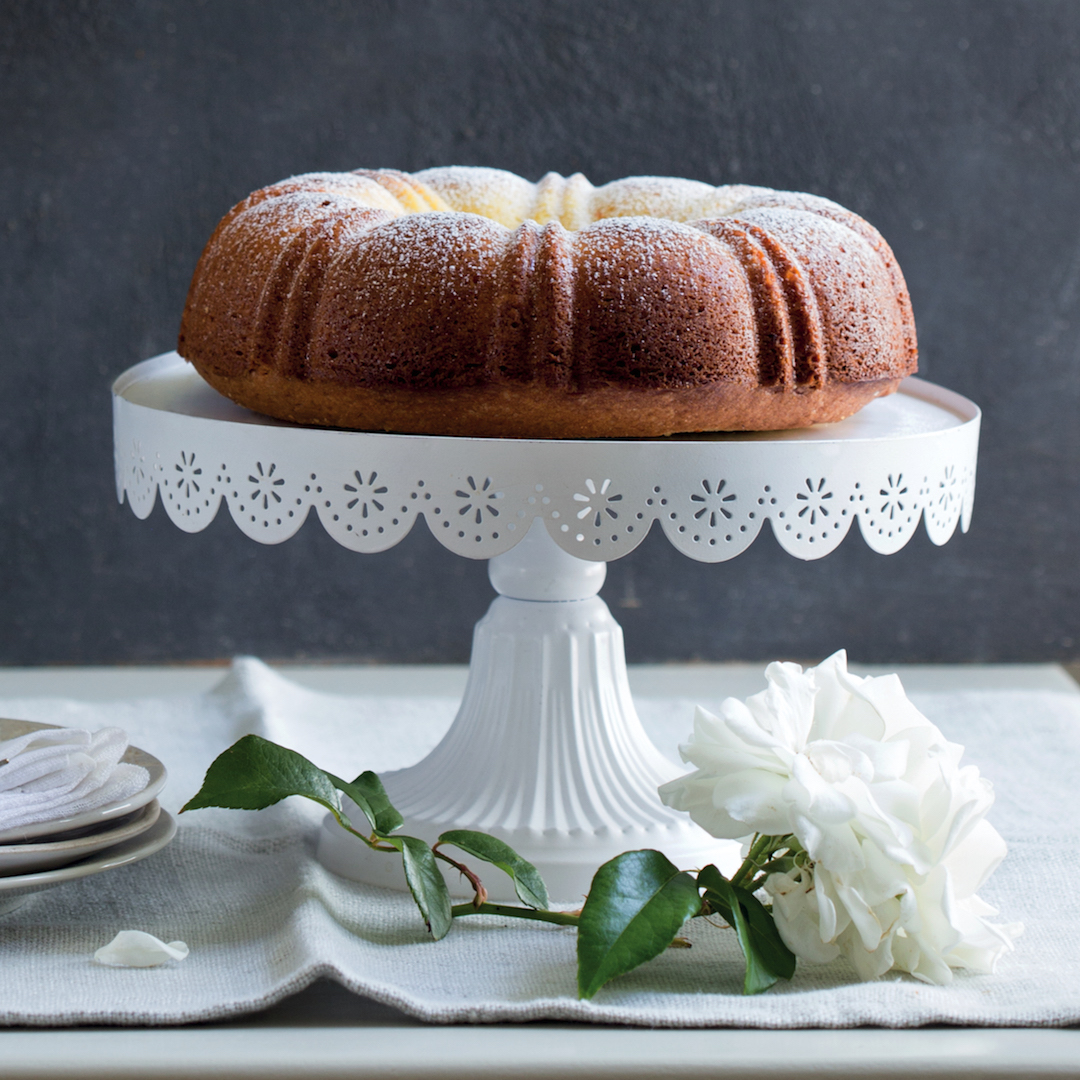 Read more about the article Classic vanilla sponge