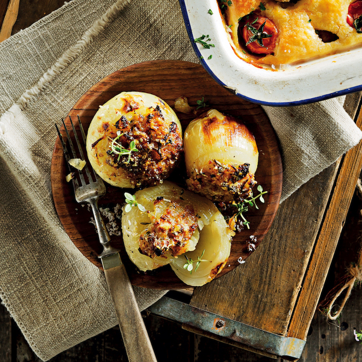 Read more about the article Cheesy stuffed roast onions