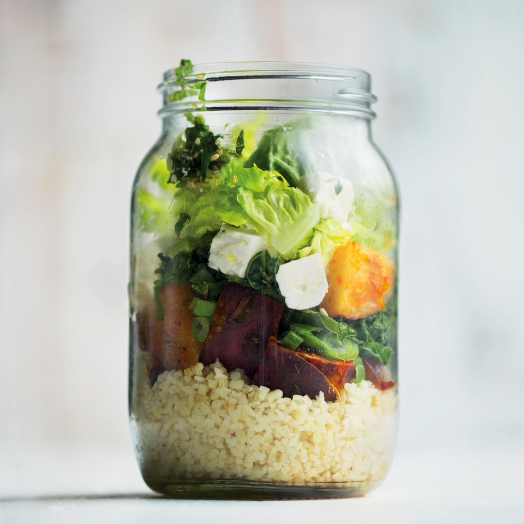 Read more about the article The ultimate mason jar salad