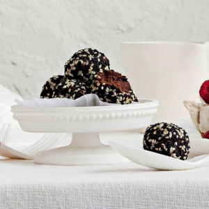 Read more about the article Dark chocolate and sesame truffles