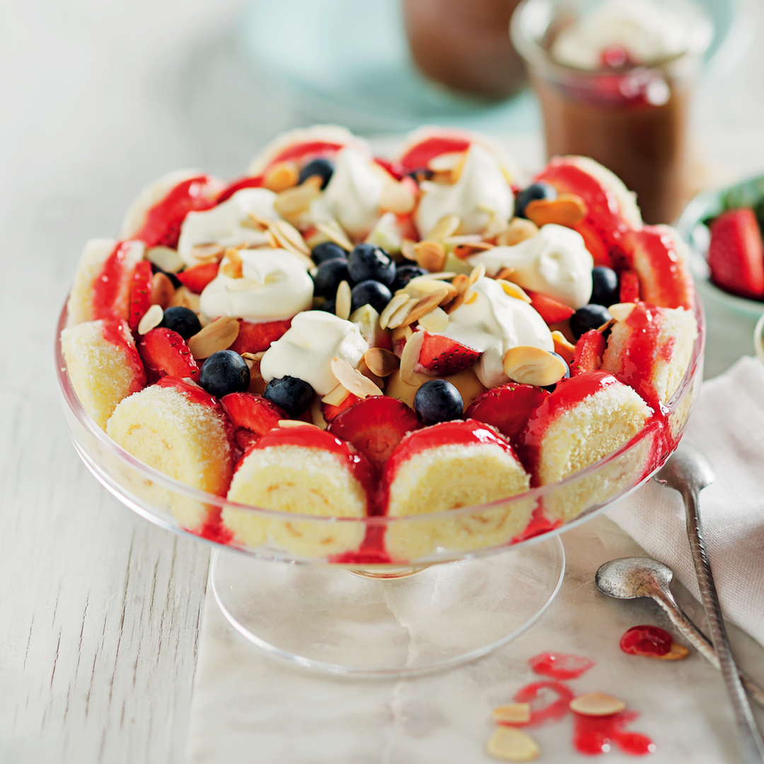 Read more about the article Peach and berry trifle