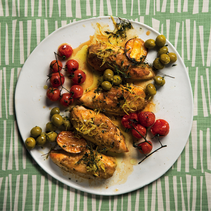 You are currently viewing Baked chicken with olives and tomatoes