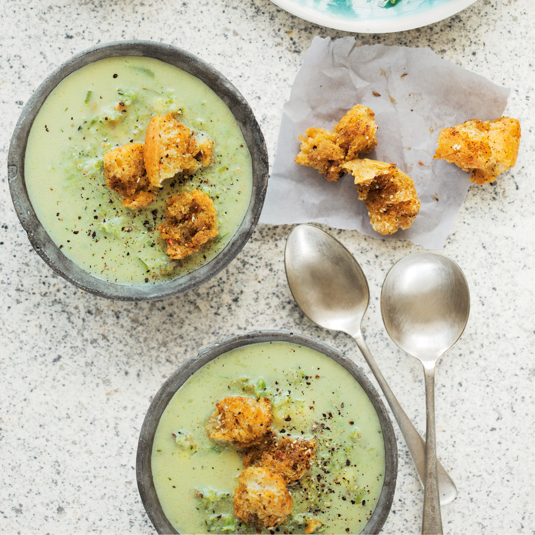 Read more about the article Broccoli and Cheddar soup with spicy croutons
