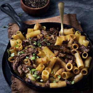 Read more about the article Red wine beef with rigatoni