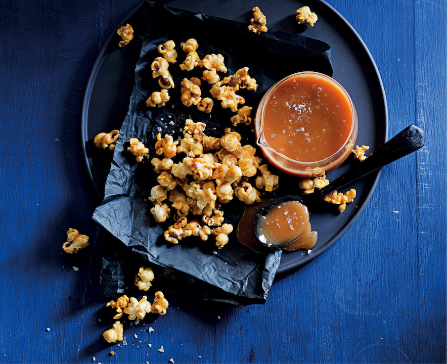 Read more about the article Salted caramel whisky popcorn