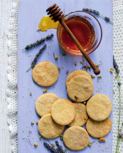 Read more about the article Honey and chamomile biscuits