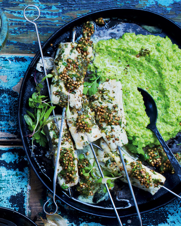 Read more about the article Hake kebabs with mushy peas