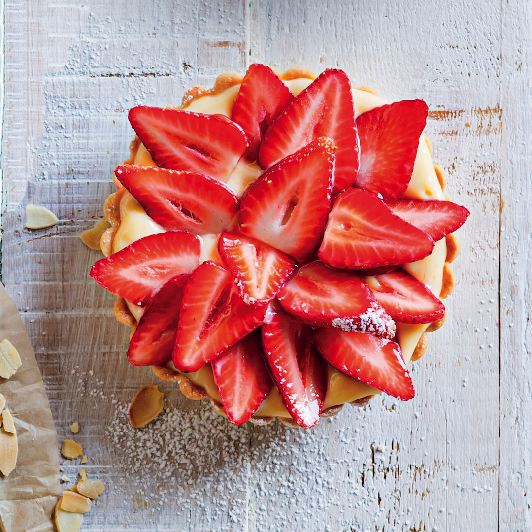 Read more about the article Mini strawberry tarts