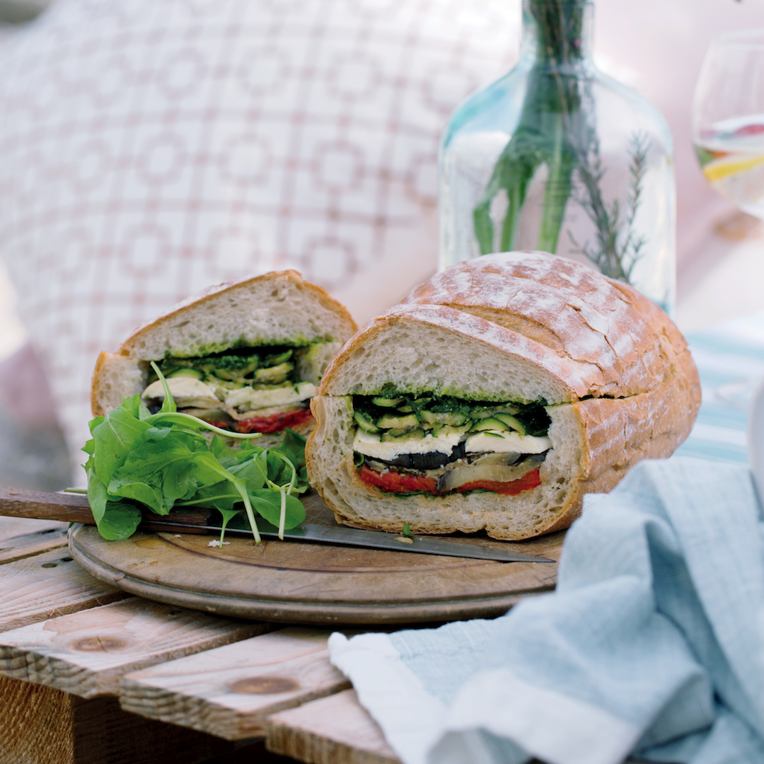 Read more about the article Roast vegetable muffuletta