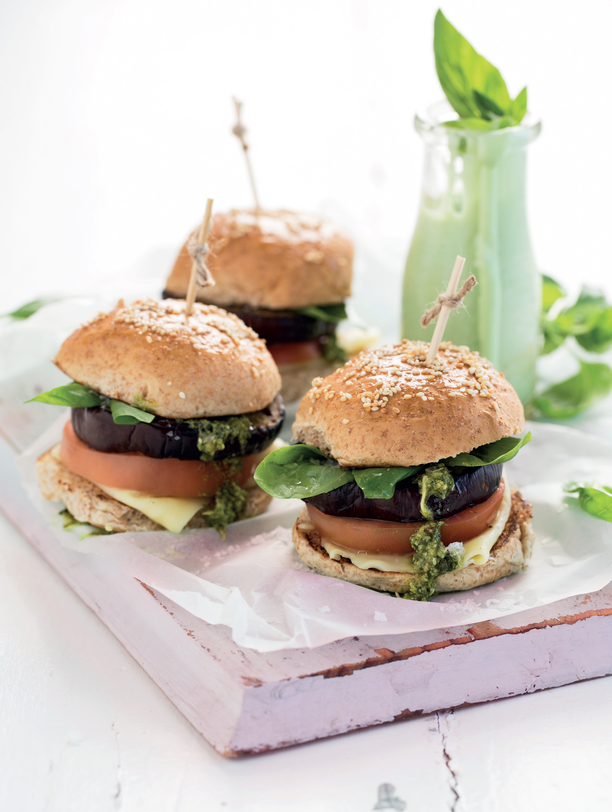 Read more about the article Caprese brinjal burgers
