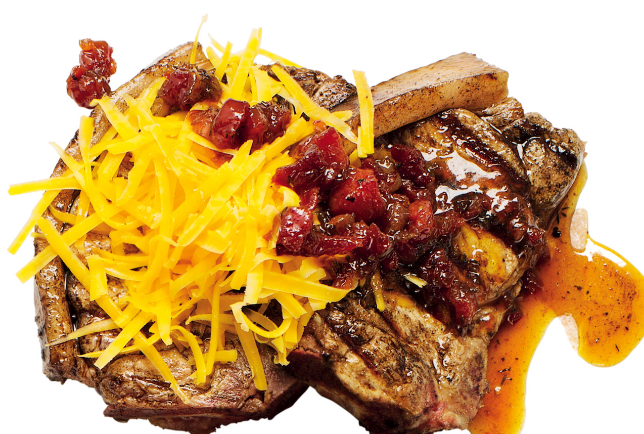 You are currently viewing Pork chops with bacon jam and Cheddar