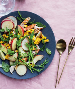 Read more about the article Grilled corn, chicken and nectarine salad