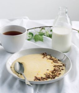 Read more about the article Lemony polenta porridge with honeyed seeds