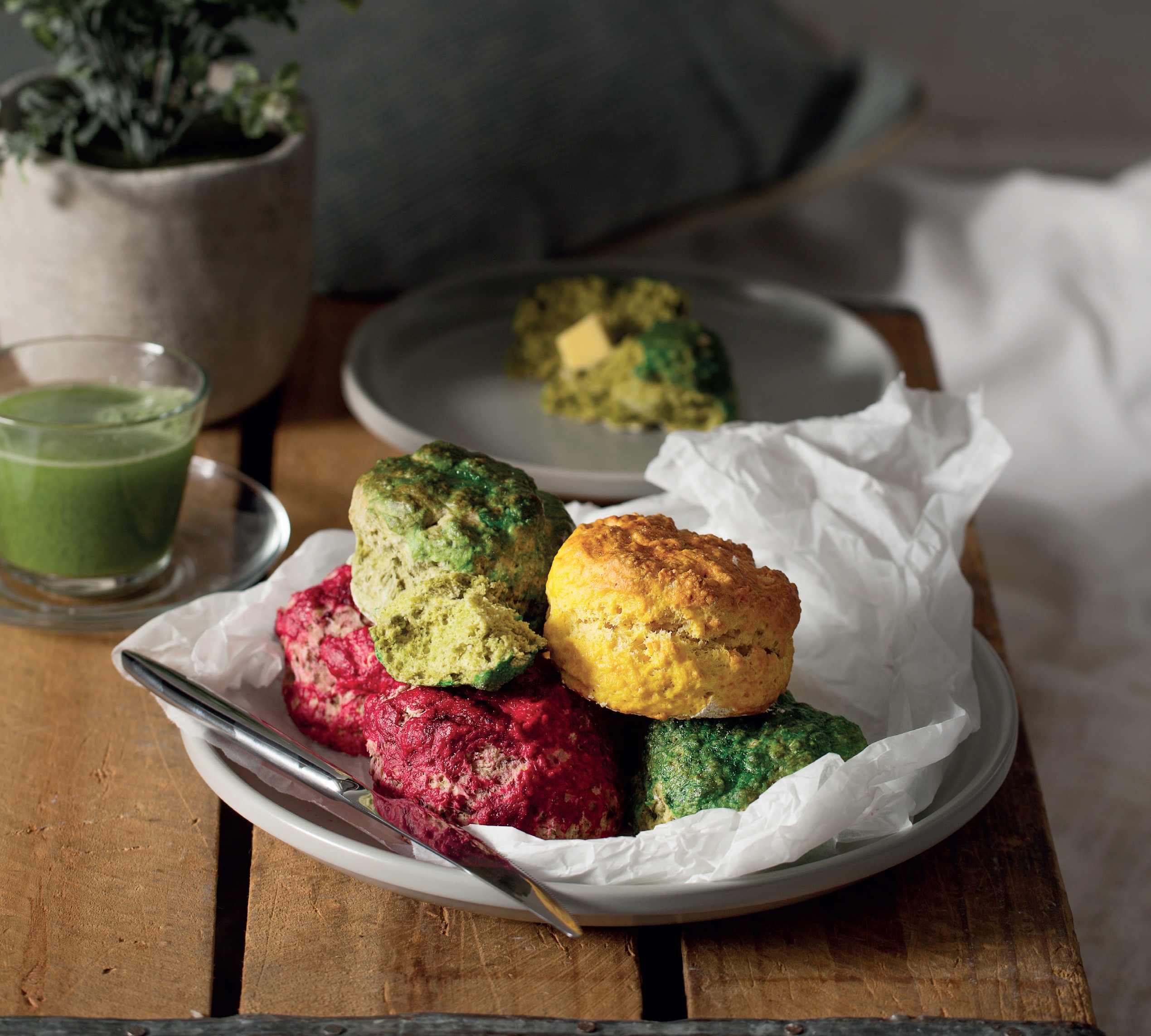 Read more about the article Make these gorgeous naturally dyed scones