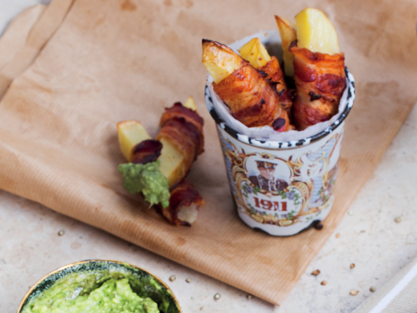 Read more about the article Bacon-wrapped wedges