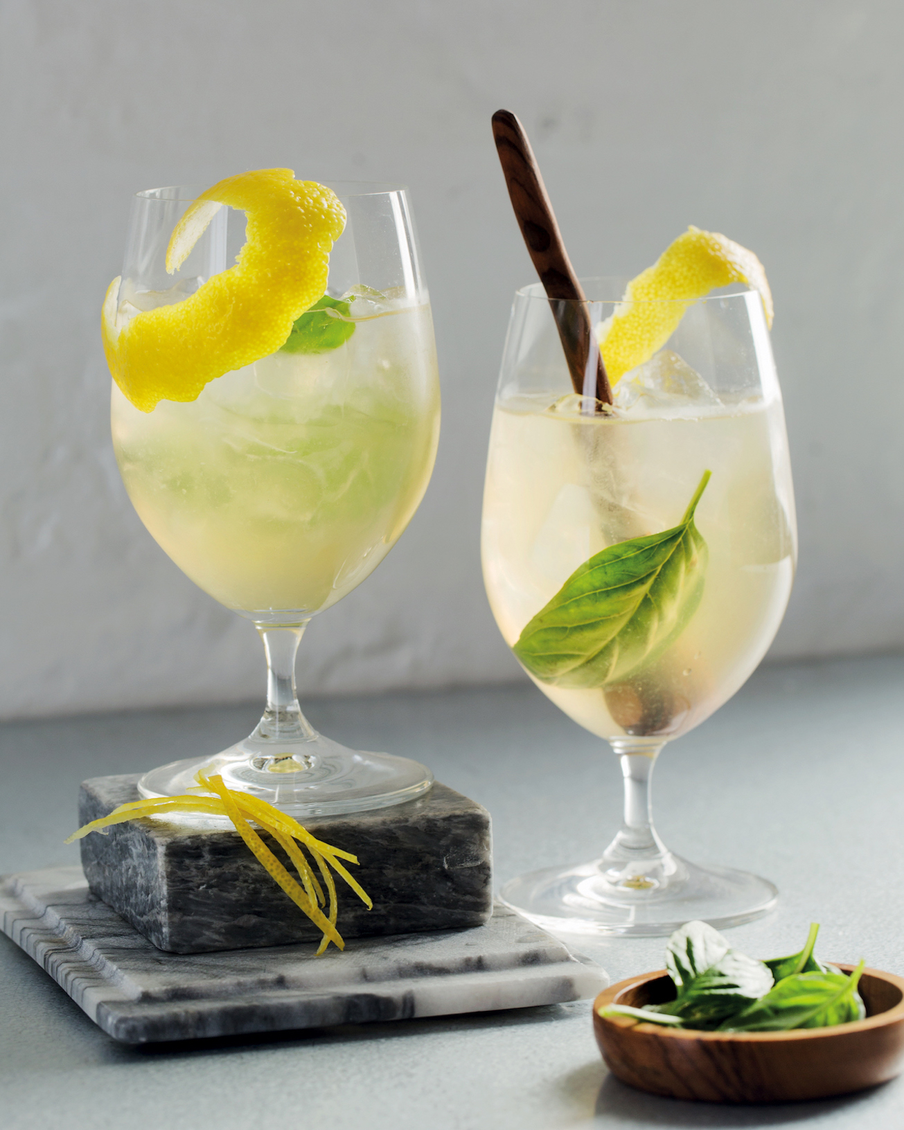 Read more about the article Healthy green tea and basil G&T