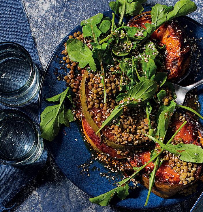 You are currently viewing Healthy lentil and pumpkin salad with zaatar dressing