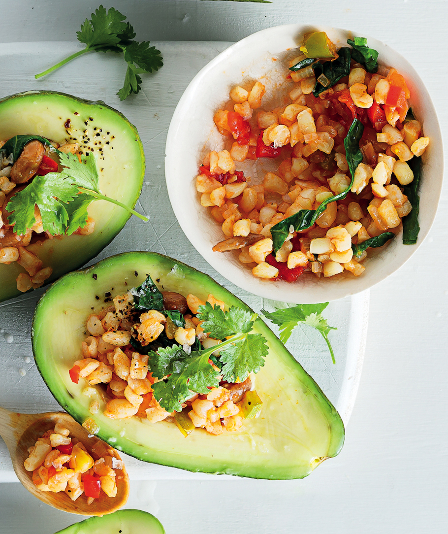 Read more about the article Avocados stuffed with curried samp and beans