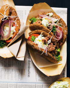Read more about the article Healthy pita pockets with tuna and tzatziki