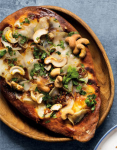 Read more about the article Use your leftover naan for this masala potato pizza