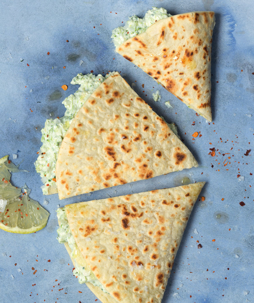 You are currently viewing Make these brocamole quesadillas in 20 minutes!