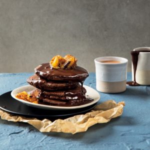Read more about the article Wholewheat dark chocolate, orange and coconut flapjacks
