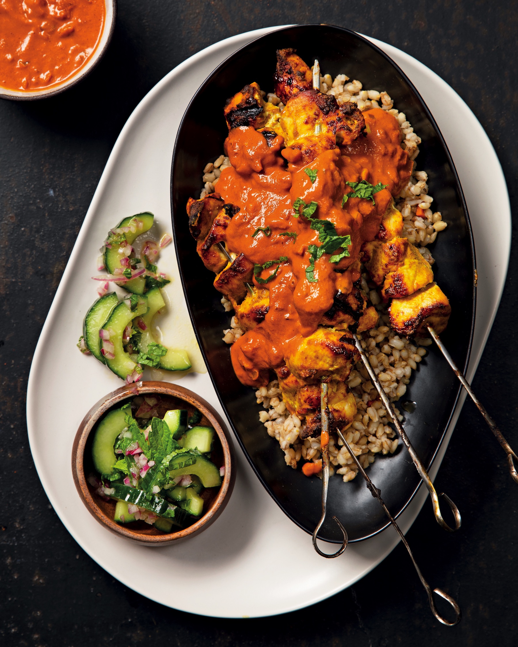 Read more about the article Tikka masala chicken skewers with pearl barley