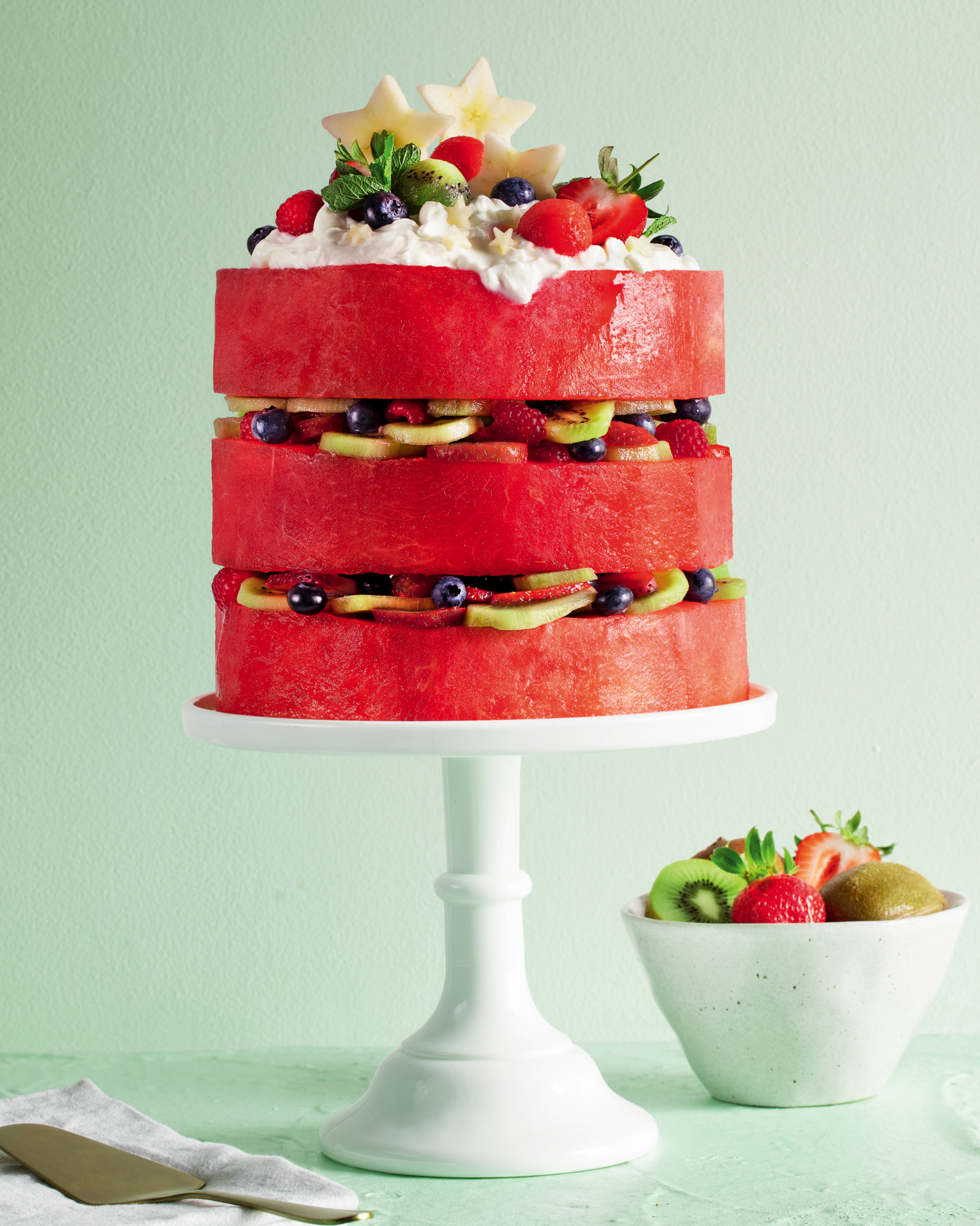 Read more about the article COOK THE COVER: Layered watermelon cake