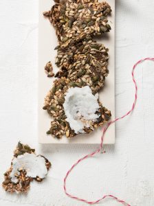 Read more about the article Homemade kelp crackers with coconut butter