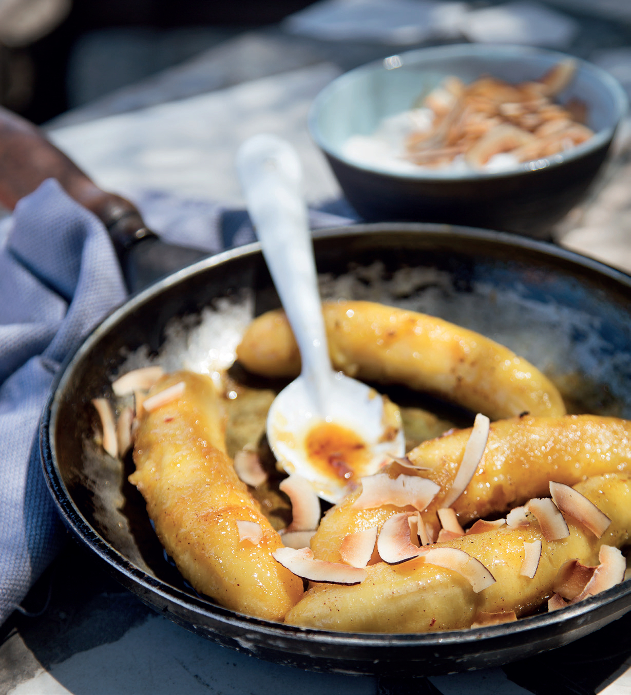 Read more about the article Fried bananas with rum and coconut cream