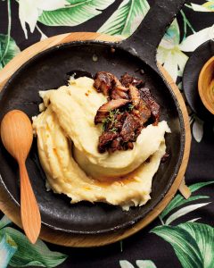 Read more about the article Honey-BBQ roast brisket roast with creamy pap