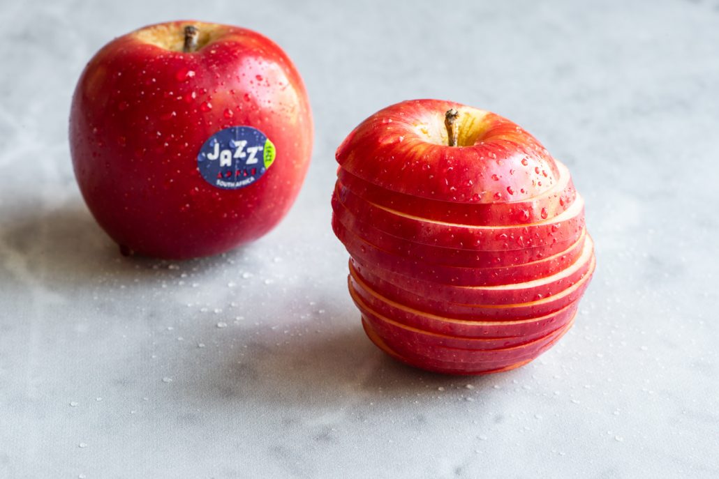 Find sensational JAZZ™ Apples at a supermarket near you! MyKitchen