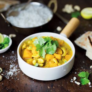 Read more about the article Vegan butternut and cashew nut curry